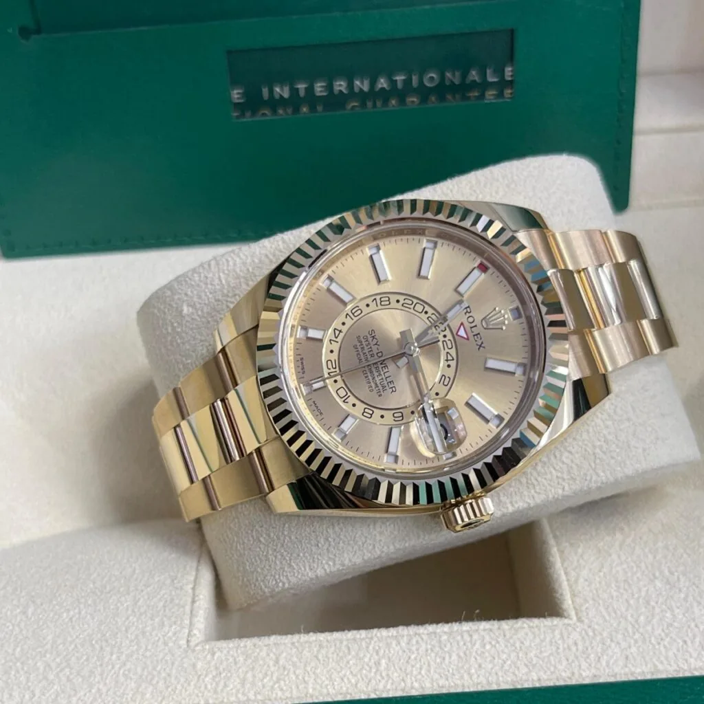 RLX Sky-Dweller 42mm 336938-0001/0004 Yellow Gold Champagne Dial Jubilee