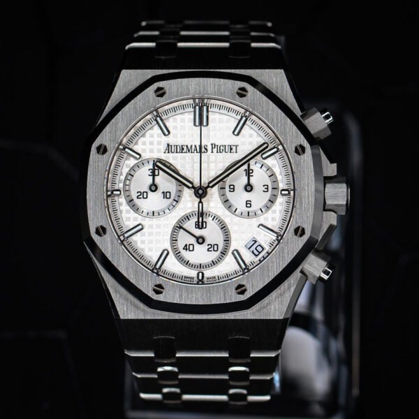 A&P ROYAL OAK Silver-Toned Dial CHRONOGRAPH 41mm