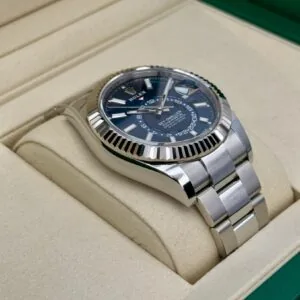 RLX Sky-Dweller 42mm 336934-0005/0006 Stainless Steel Blue Dial Jubilee