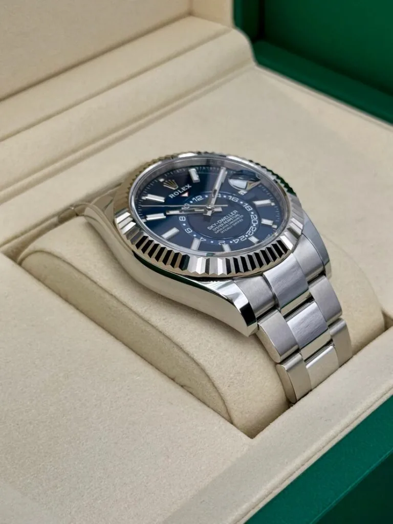 RLX Sky-Dweller 42mm 336934-0005/0006 Stainless Steel Blue Dial Jubilee