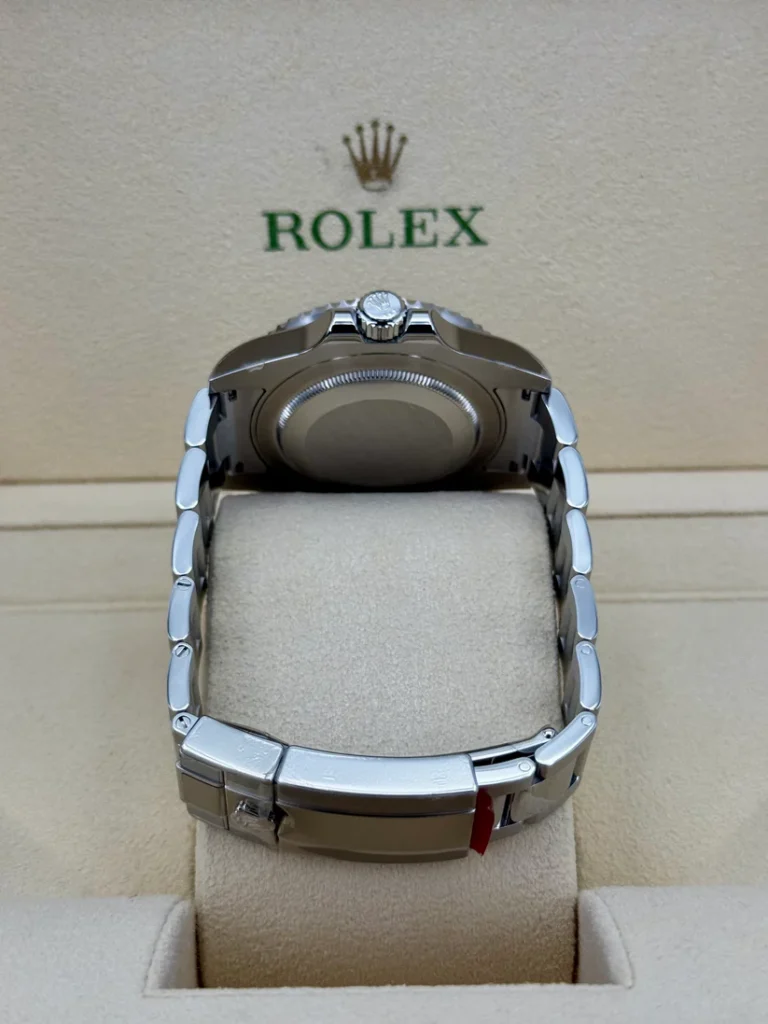 Rolex GMT-Master II 116710LN 40mm