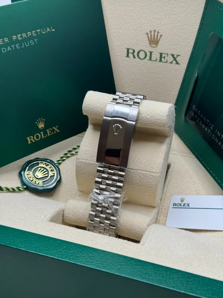 RLX Datejust 41mm Smooth Bezel White Roman Dial Jubilee - 126300