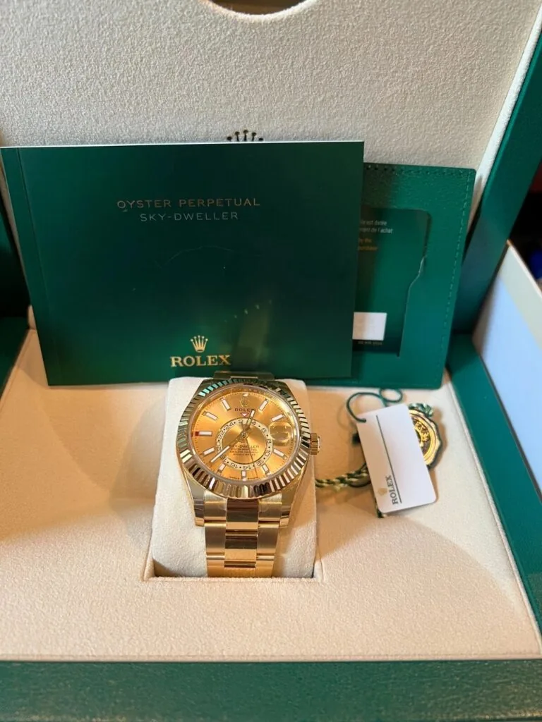 RLX Sky-Dweller 42mm 336938-0001/0004 Yellow Gold Champagne Dial Jubilee