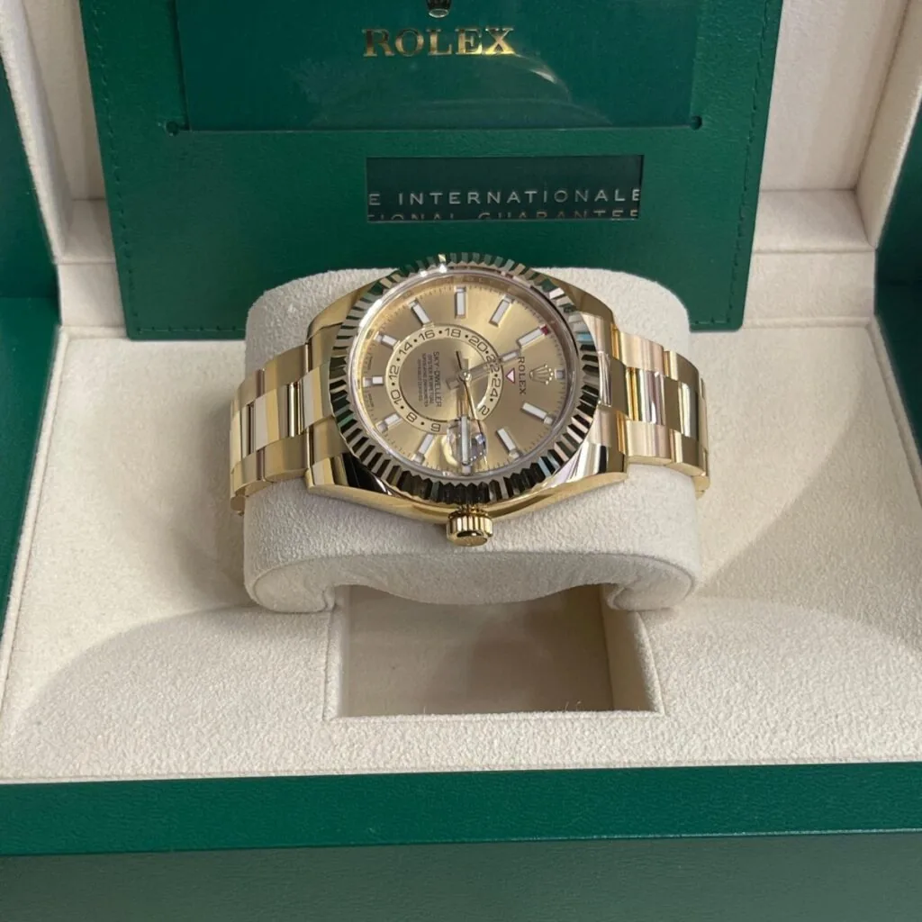 RLX Sky-Dweller 42mm 336938-0001/0004 Yellow Gold Champagne Dial Jubilee