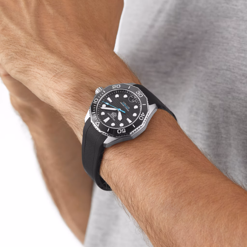 【7A Quality】TAG Heuer Aquaracer Professional 300 Date 42mm Mens Watch Black Rubber WBP5110.FT6257