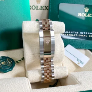 RLX Datejust 41mm 126331 Silver Fluted Motif Dial Two Tone Stainless Steel & 18K Rose Gold Jubilee Bracelet Men's Watch