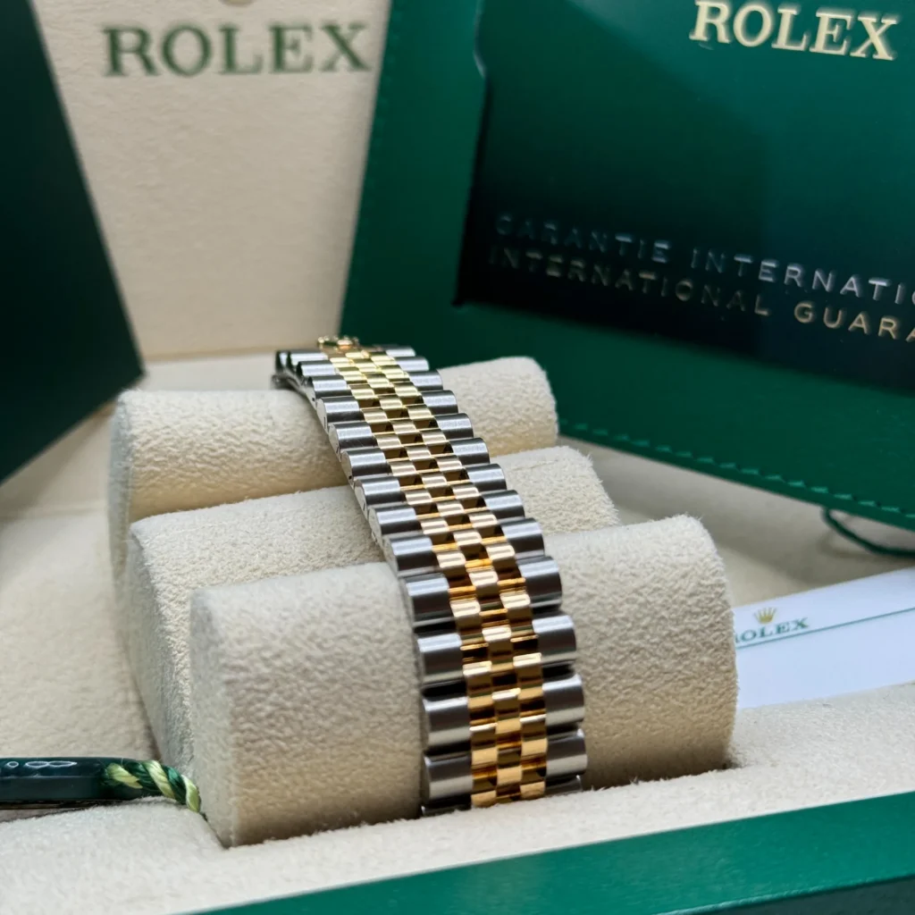 RLX Datejust m278273-0023/0024 31mm Black Mother-of-Pearl Dial Stainless Steel and Yellow Gold Oyster Watch