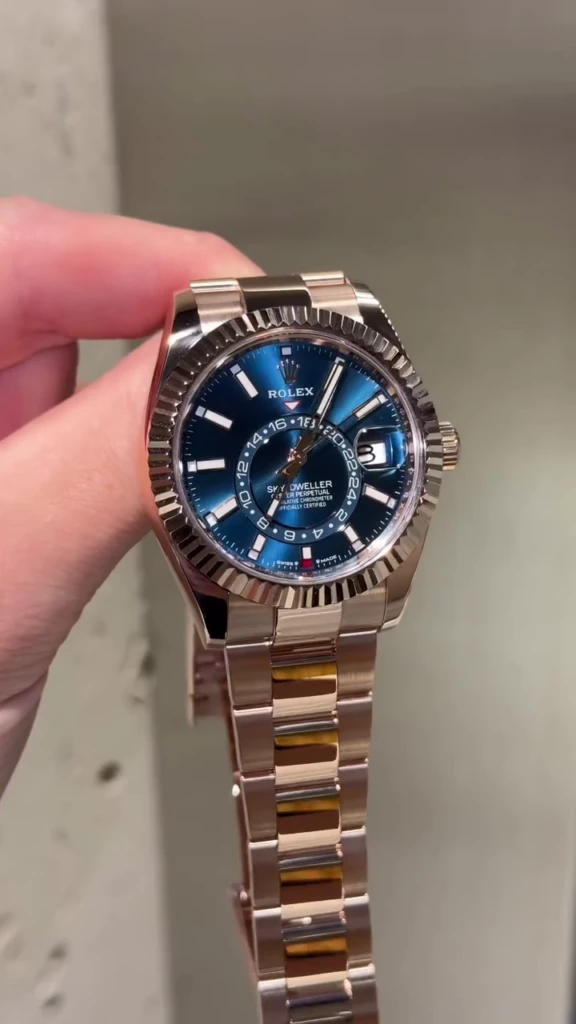 RLX Sky-Dweller 42mm 336935-0001/0005 Rose Gold Blue Dial Oyster