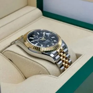 RLX Sky-Dweller 42mm 336933-0003/0004 Two-Tone Yellow Gold Black Dial Jubilee