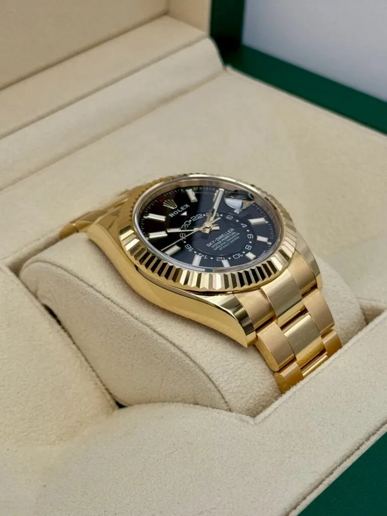 RLX Sky-Dweller 42mm 336938-0002/0005 Yellow Gold Black Dial Oyster