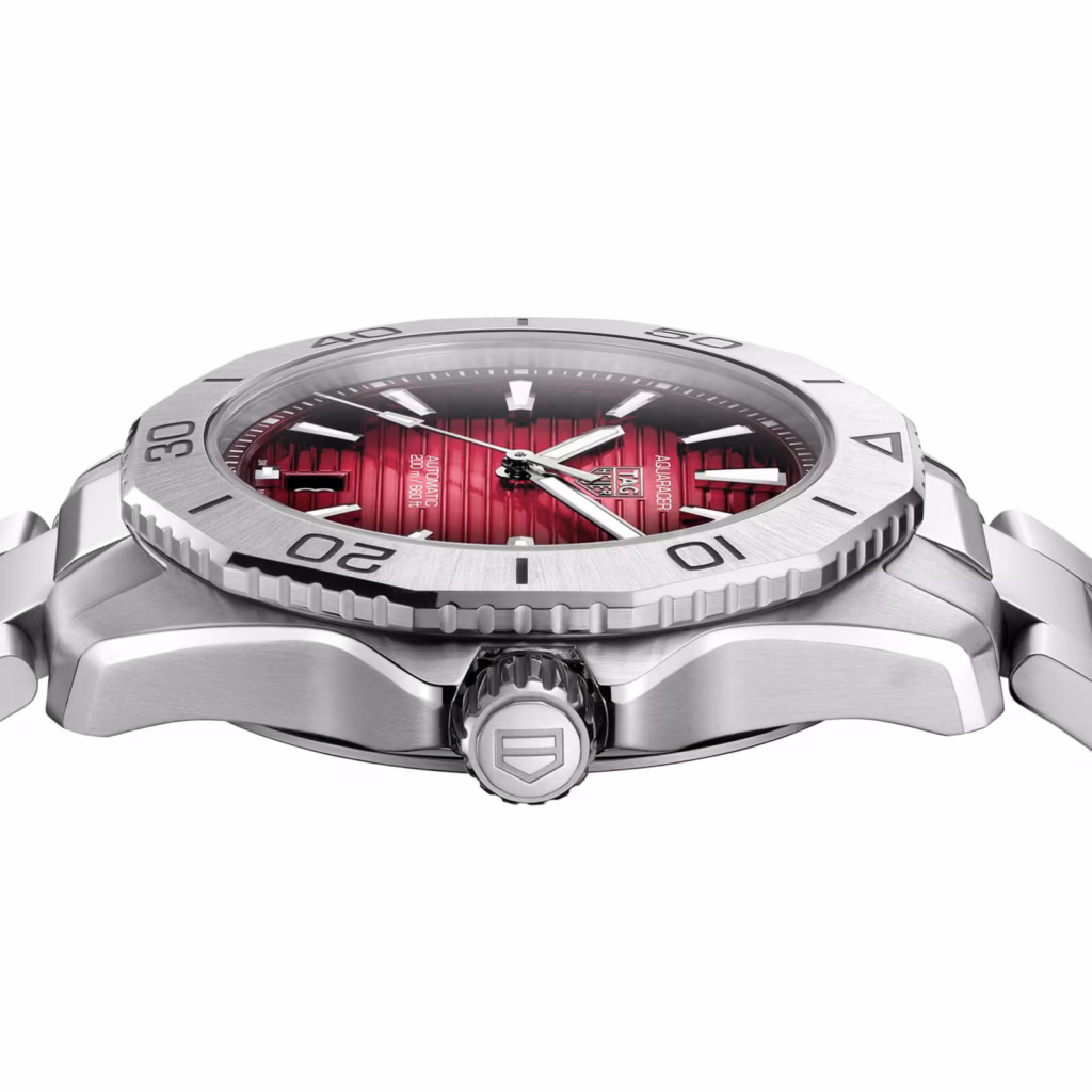 【7A Quality】TAG Heuer Aquaracer Professional 200 40mm Mens Watch Red WBP2114.BA0627
