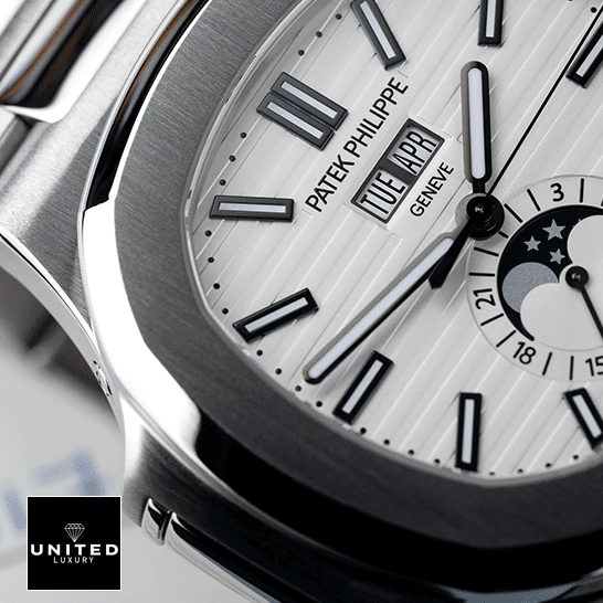 Patek Philippe Nautilus White Dial Replica 2 Patek Philippe Geneve White Dial Steel Case Replica front view