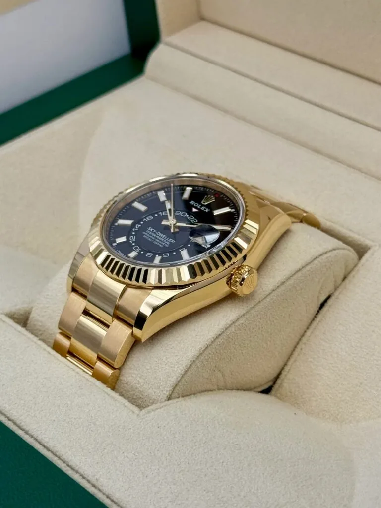RLX Sky-Dweller 42mm 336938-0002/0005 Yellow Gold Black Dial Oyster