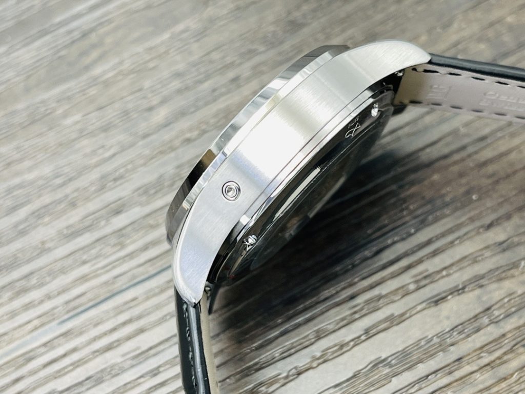 Jaeger-LeCoultre Master Control Calendar 1558420 39MM Replica JL014