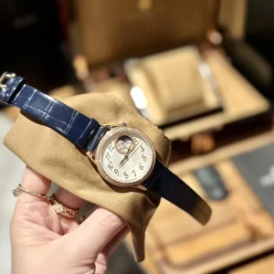 Vacheron Constantin Égérie Moon Phase 8005F/000R-B498 37MM Replica VC036