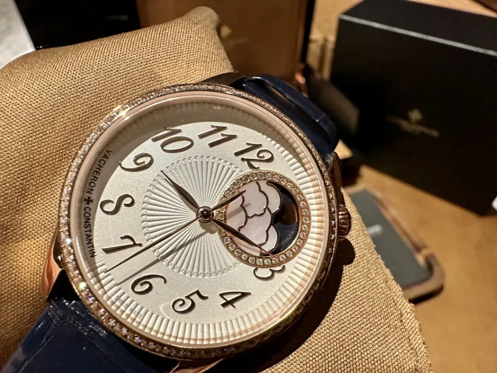 Vacheron Constantin Égérie Moon Phase 8005F/000R-B498 37MM Replica VC036