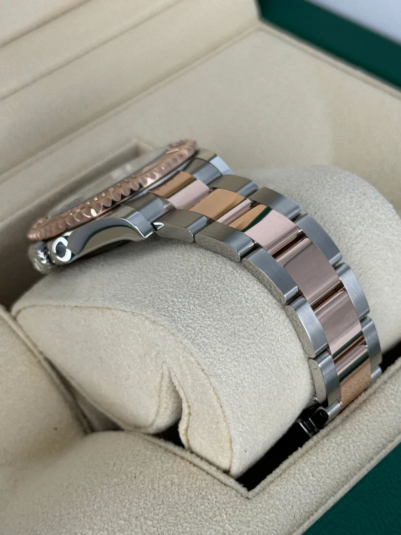 RLX Yacht-Master 37mm Steel and Everose Gold Watch - Black Dial - Oyster Bracelet 268621