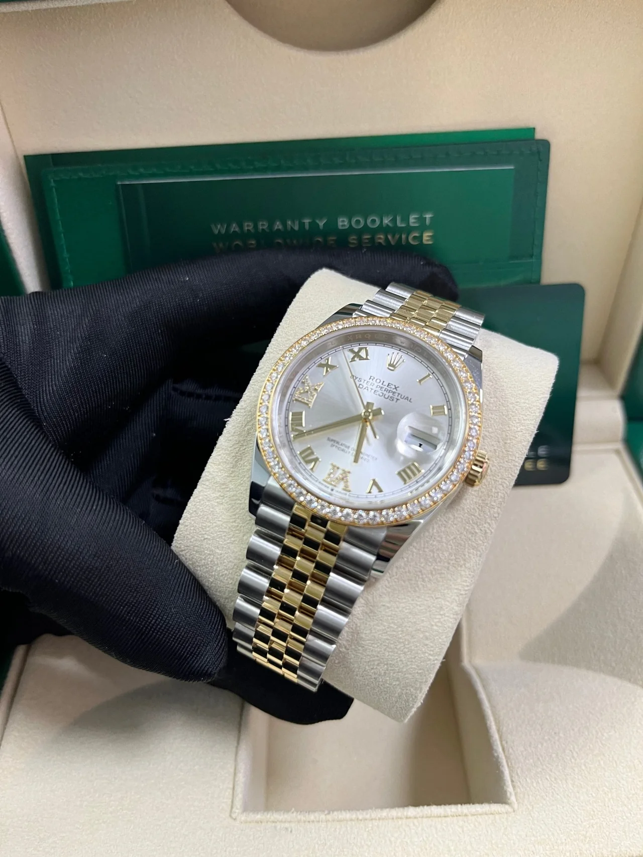 RLX Datejust 36mm 126283 Silver Dial Diamond Bezel Jubilee Bracelet Watch